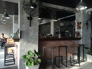 Bar (on property) - Bro&Sis Place (Koh Tao)