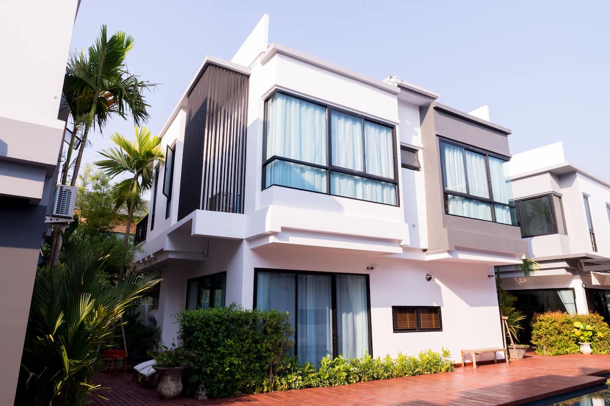 Deluxe Villa, 4 Bedrooms | 4 bedrooms, minibar, in-room safe, individually decorated