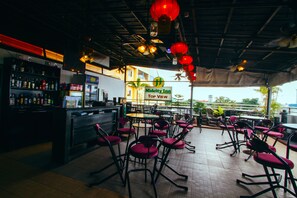 Bar (on property) - JJ Midcity Inn (Tabaco City)