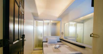 JJ Midcity Inn