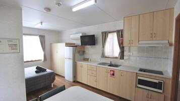 Standard Cabin | Living area