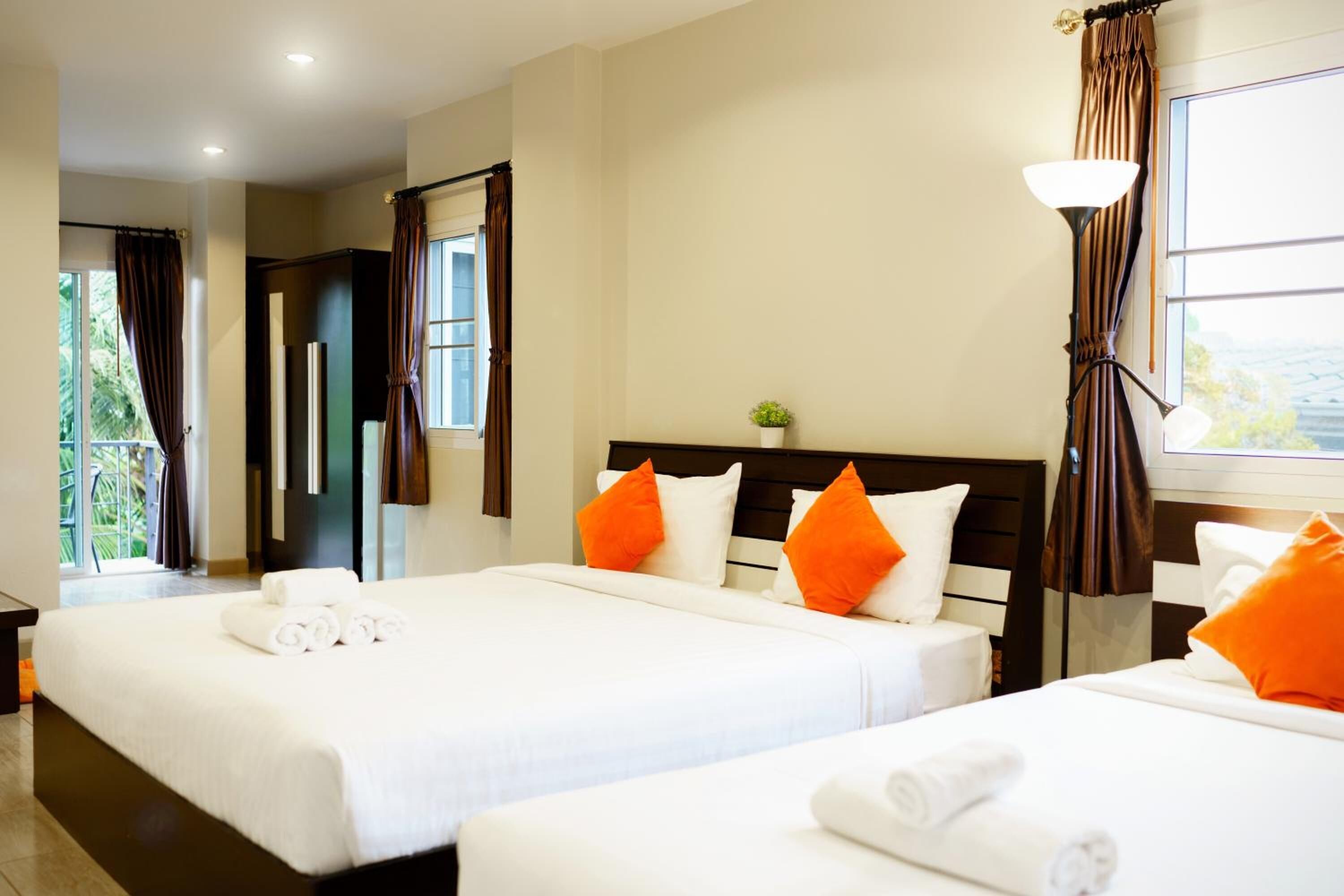 1 bedroom, minibar, desk, free wifi