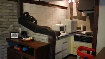 2 Bedrooms 202 | Private kitchen | Fridge, microwave, stovetop, coffee/tea maker
