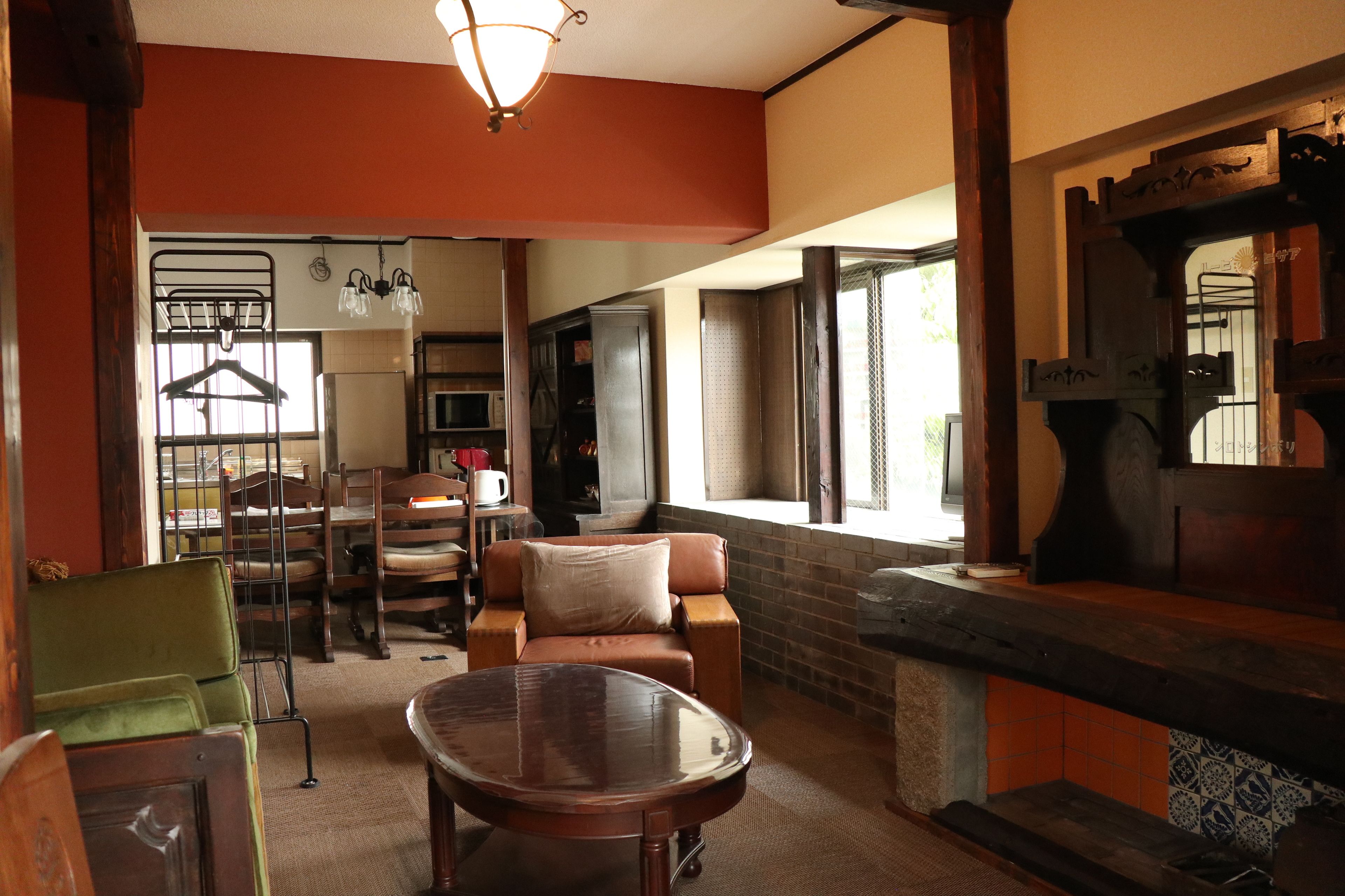 Exclusive Apartment, 1 Bedroom, Non Smoking | Living room | Flat-screen TV