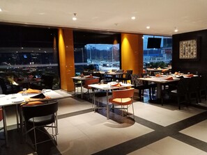 Breakfast (INR 300 per person)