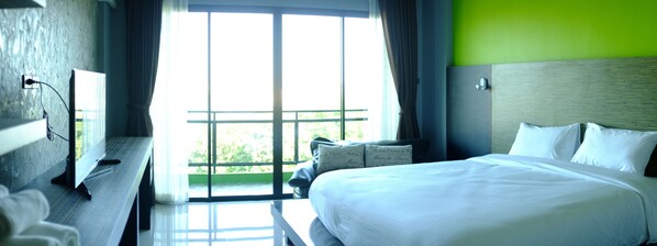 Pool View Room | เครื่องนอนระดับพรีเมียม, มินิบาร์, ตกแต่งพิเศษโดยเฉพาะ, โต๊ะทำงาน