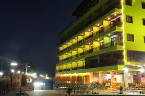 บริเวณภายนอก