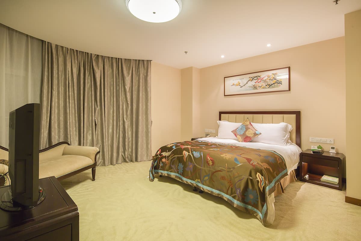 Suite Business | 1 camera, minibar, una cassaforte in camera, una scrivania