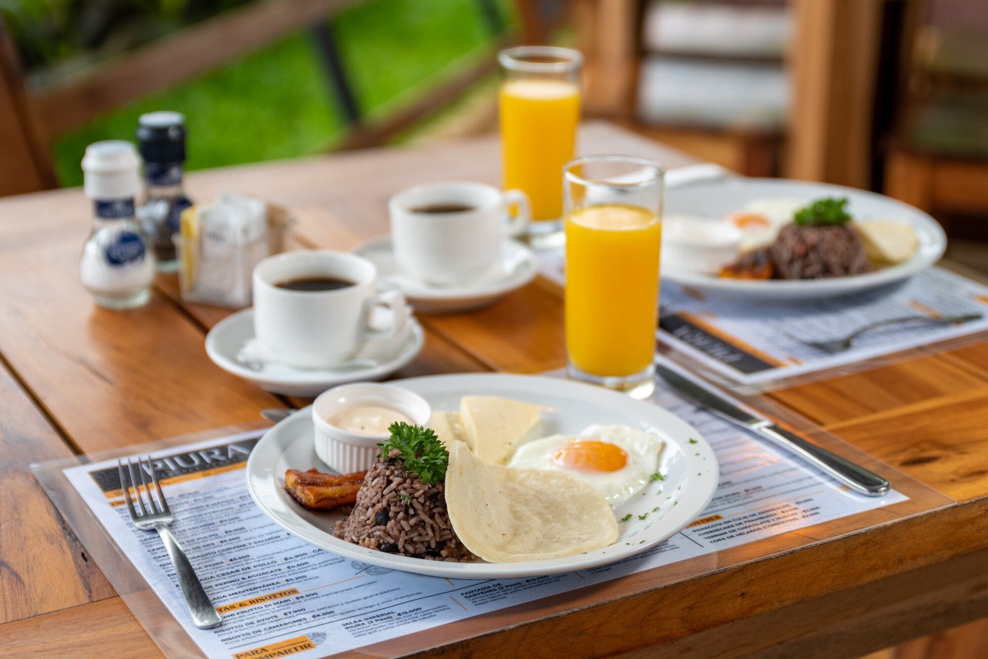free daily cooked-to-order breakfast