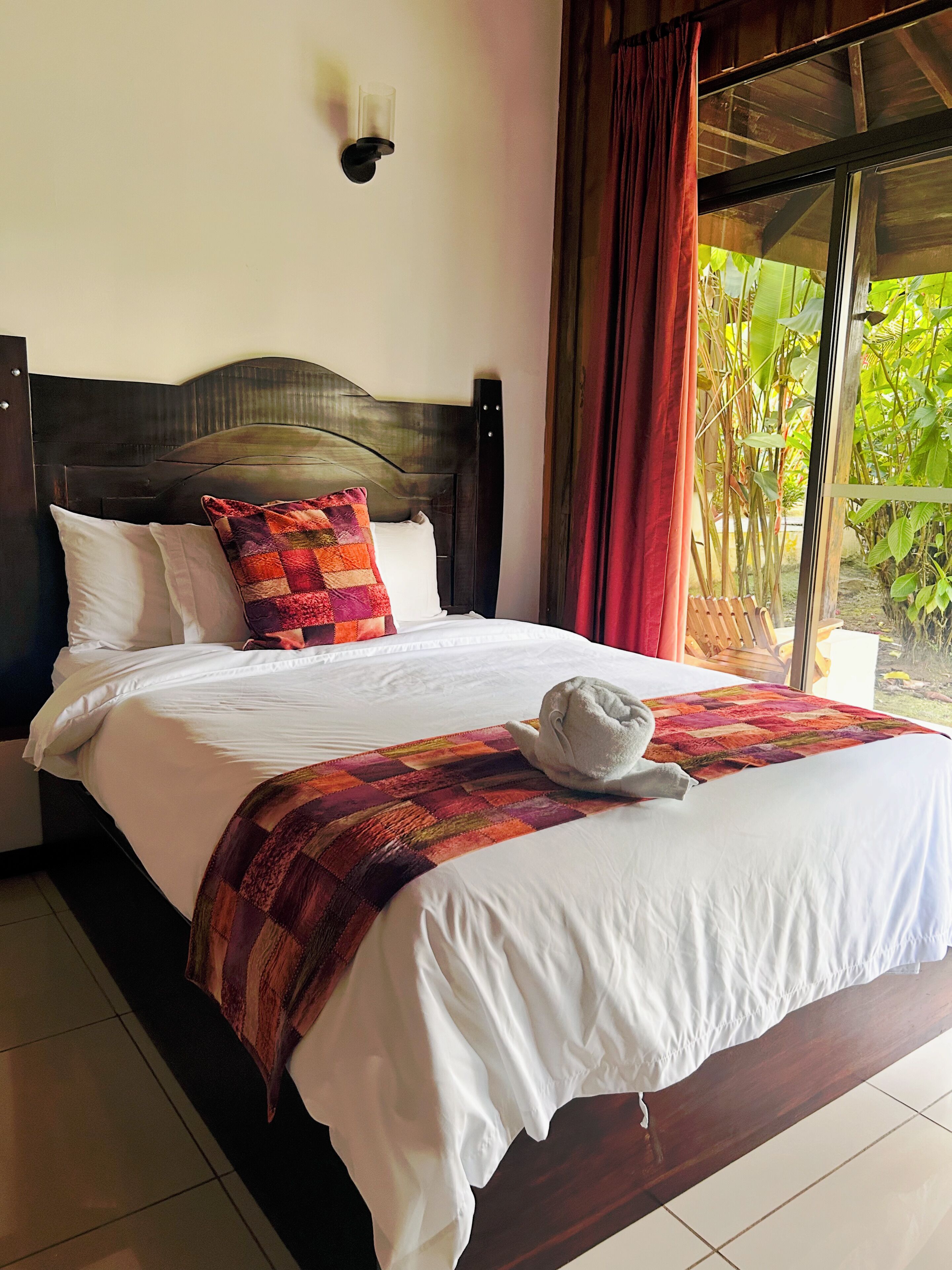 Superior Cabin, 2 Queen Beds, Terrace, Mountain View