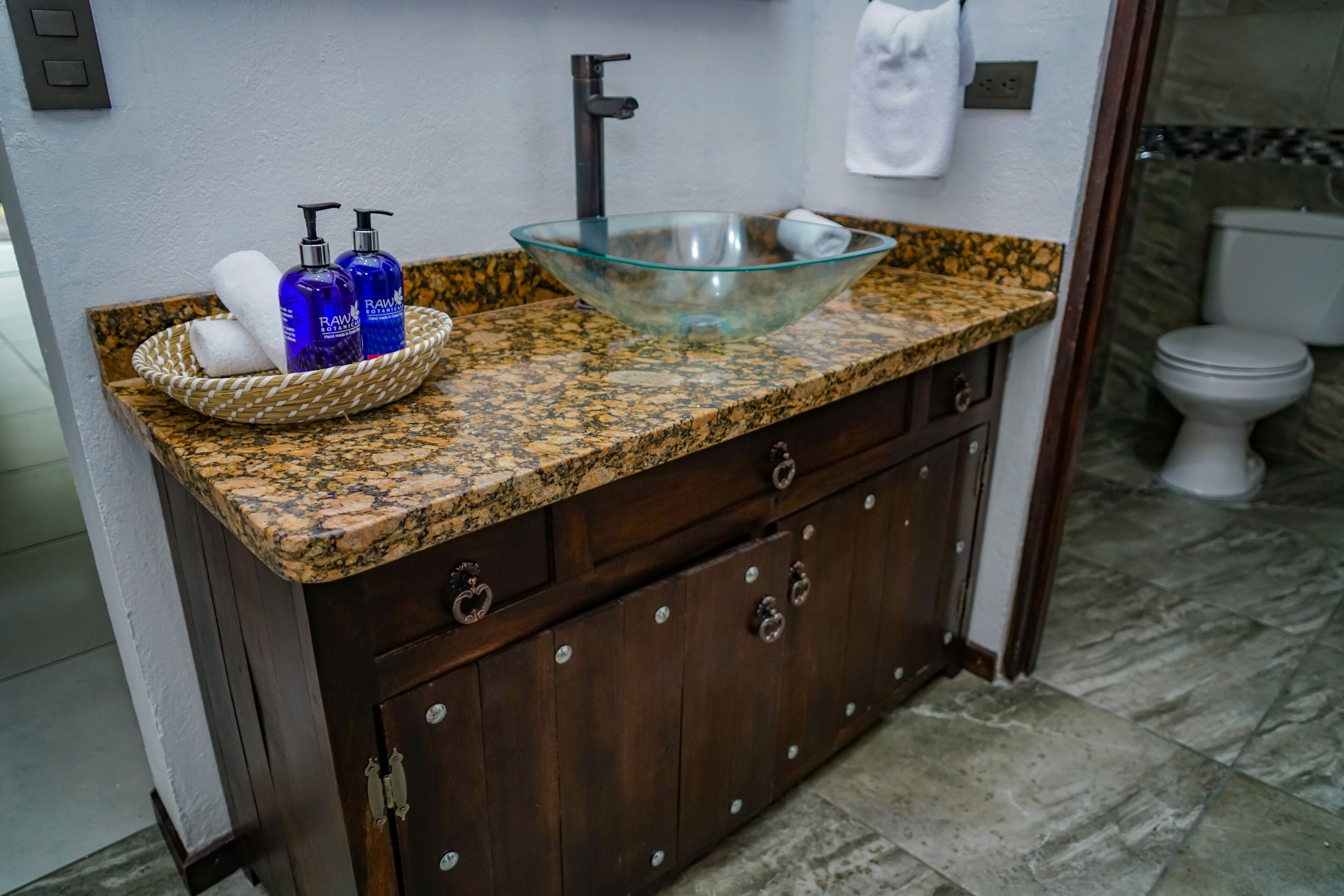 superior cabin, 2 queen beds, terrace, mountain view | bathroom sink