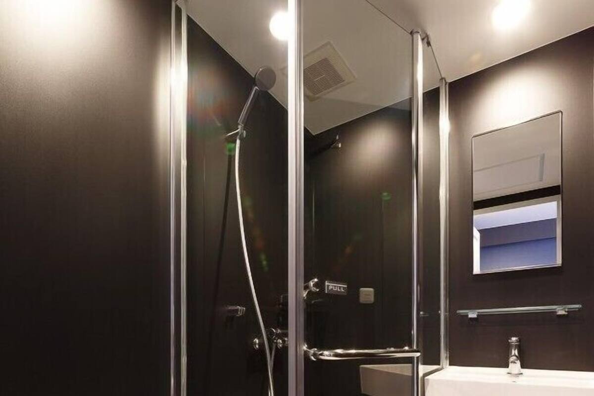 double room, non smoking | bathroom shower