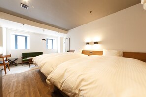 0B | Down comforters, individually decorated, individually furnished