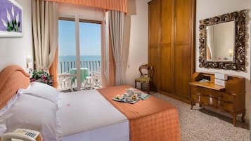 In-room safe, desk, free WiFi, bed sheets