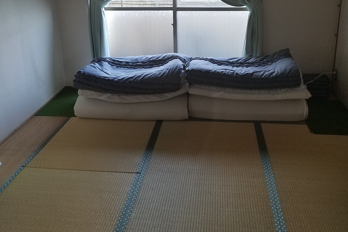 Twin Room, Women only, Balcony | Individually decorated, blackout curtains, free WiFi