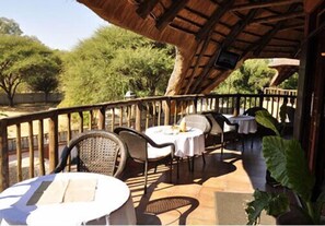 Breakfast, lunch, dinner served; local and international cuisine 