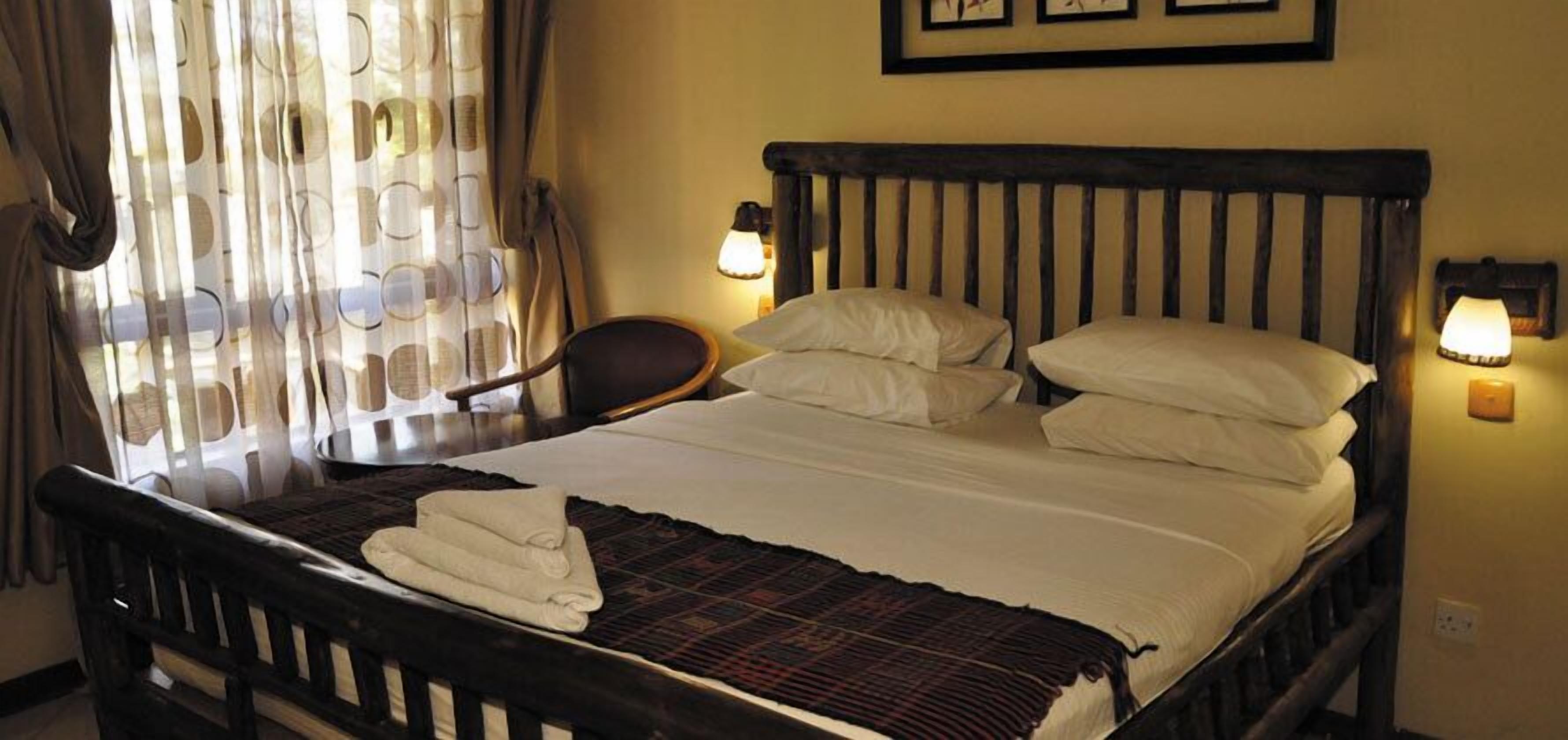 Executive kamer, uitzicht op tuin | Een kluis op de kamer, een bureau, gratis wifi