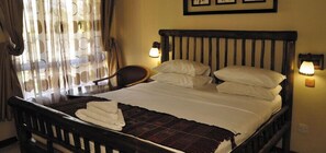 Executive-værelse - udsigt til have | Pengeskab på værelset, skrivebord, gratis Wi-Fi