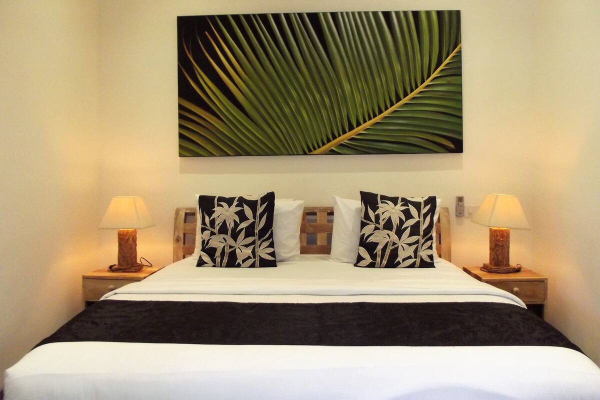 Villa, 2 Bedrooms | In-room safe, WiFi (free)
