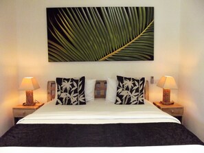 Villa, 2 Bedrooms | In-room safe, free WiFi