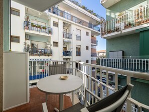 Deluxe Double Room | Balcony - Orange Suites (Sorrento)