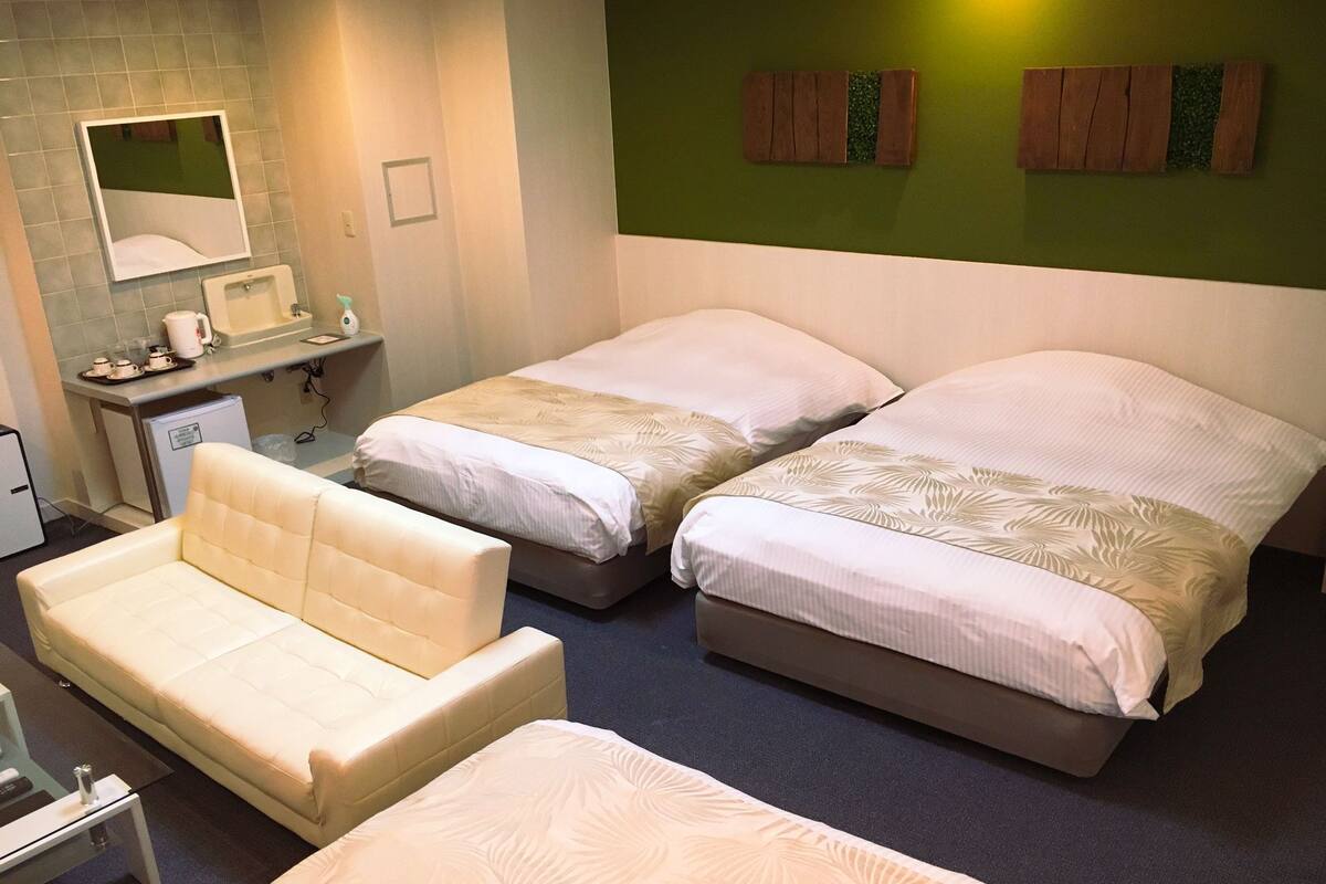 Cortinas blackout, sistema de insonorización y wifi gratis