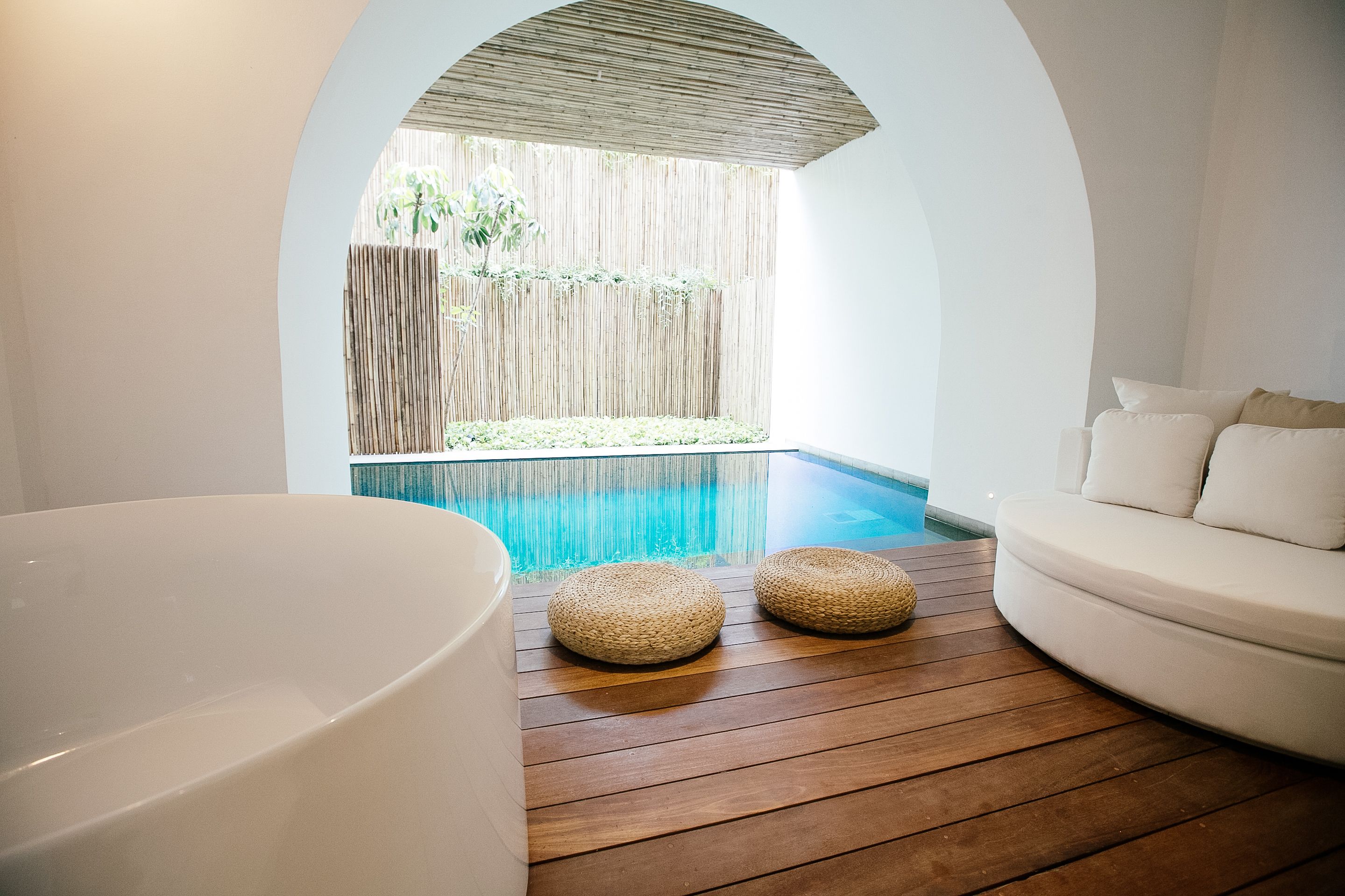Oceanfront Garden Pool Suite | Premium bedding, minibar, in-room safe, desk