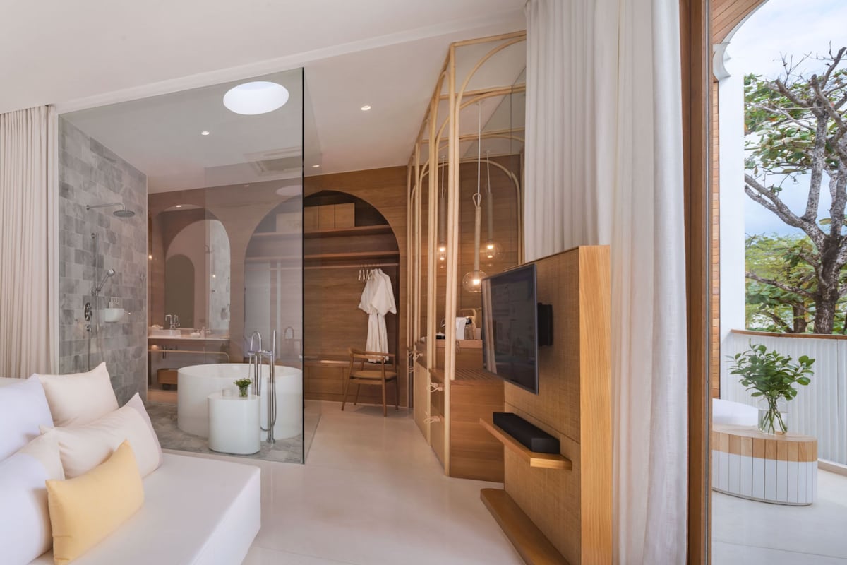 Ropa de cama de alta calidad y minibar 