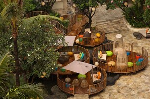 5 restoran, melayani sarapan, makan siang; sajian masakan internasional