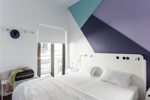 Double Room, Shared Bathroom | 隔音、免费 WiFi、床单