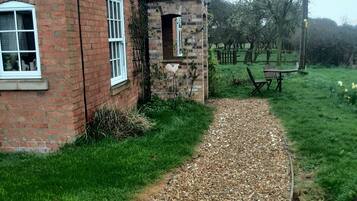 Vista frontal de la propiedad