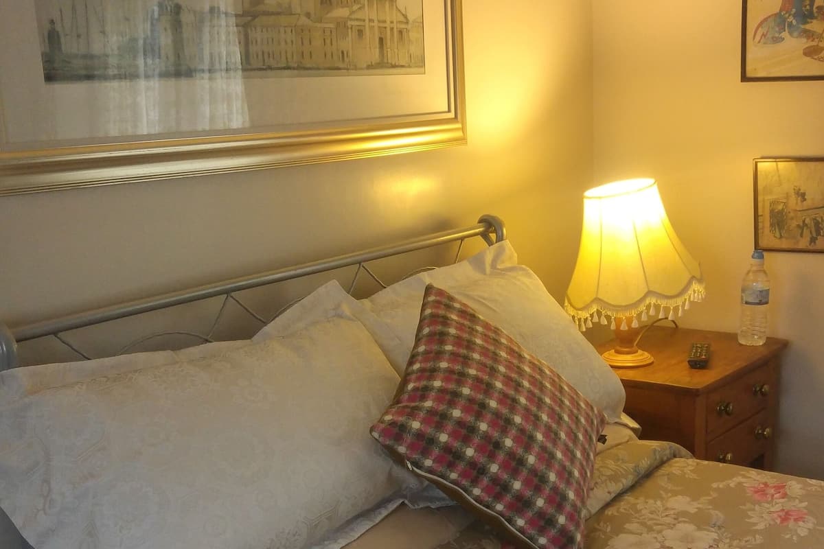 Decoración personalizada, muebles diferentes y escritorio