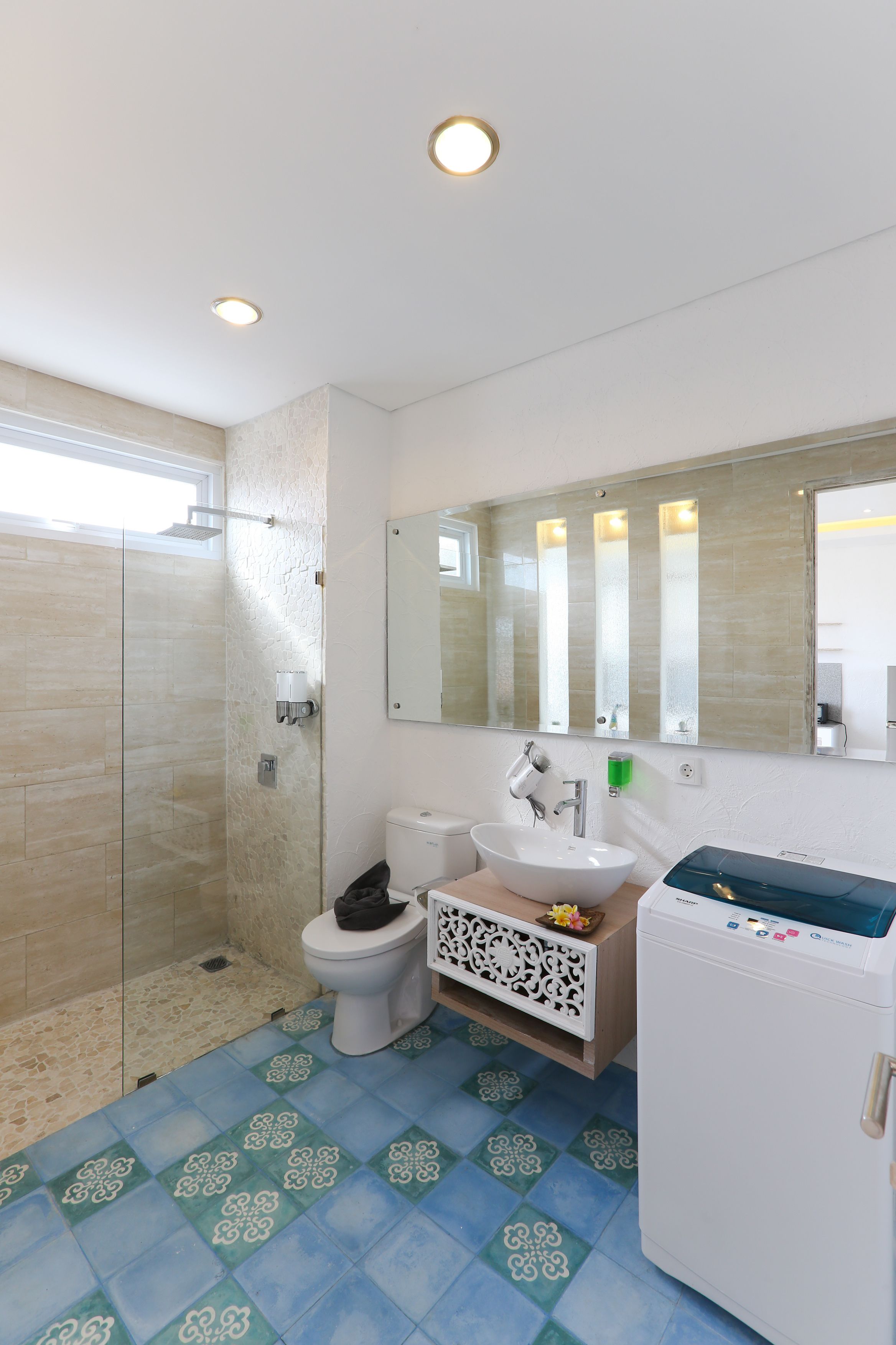 Apartment, 1 Bedroom | Bilik Mandi | Pancuran mandi, kelengkapan dandanan diri percuma, tuala disediakan 