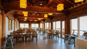Frokost serveres