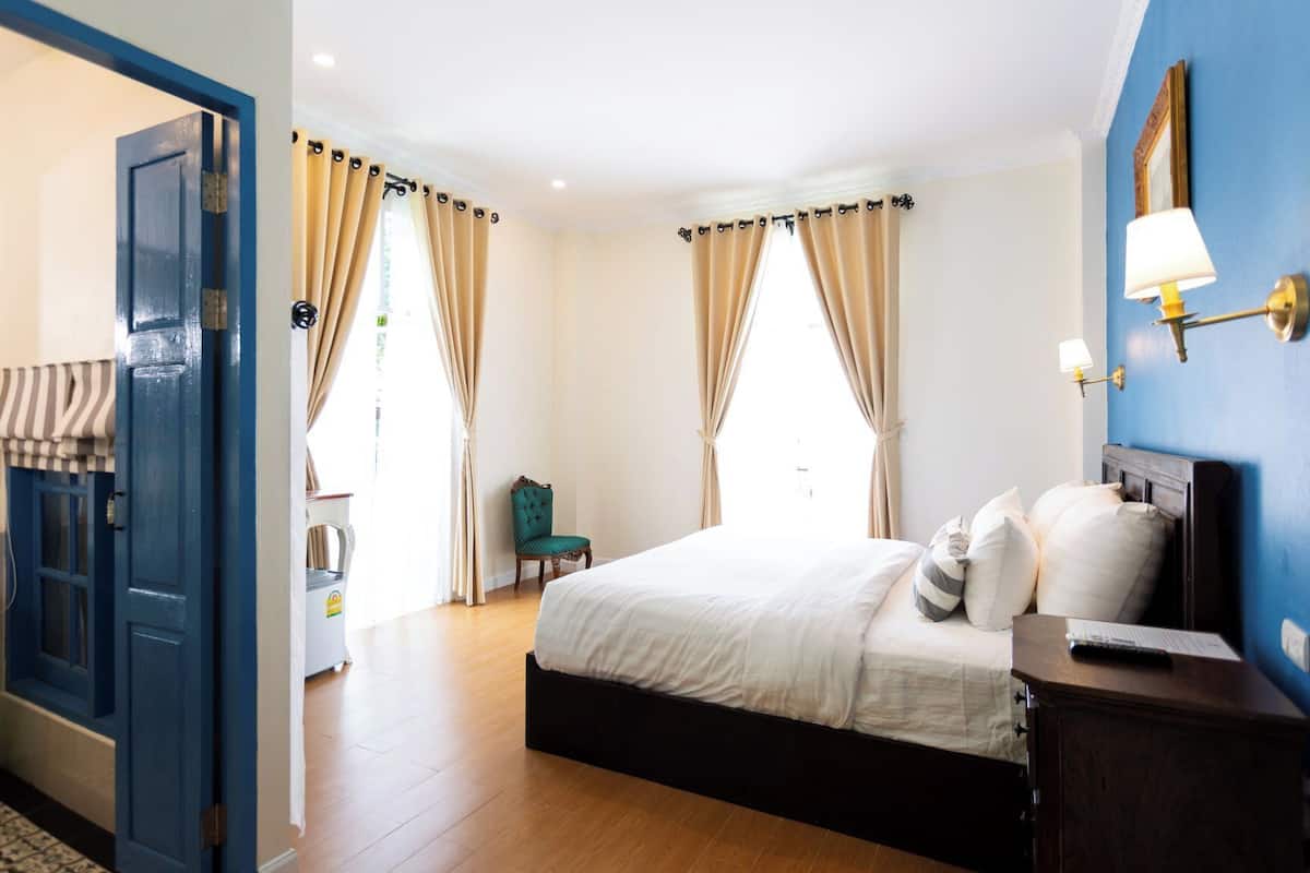 classic double room, 1 king bed, balcony, annex building | 1 bedroom, premium bedding, select comfort beds, individually decorated