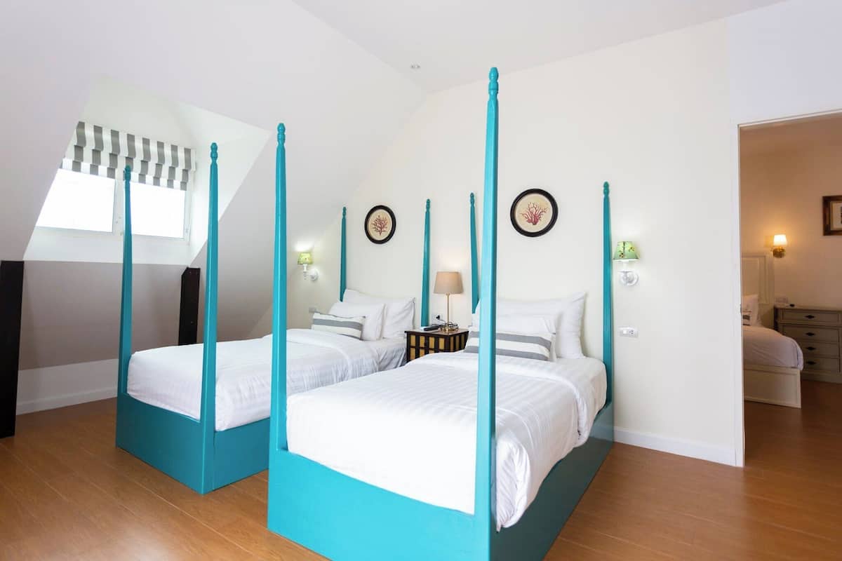 Signature Quadruple Room, 2 Bedrooms, Balcony, City View