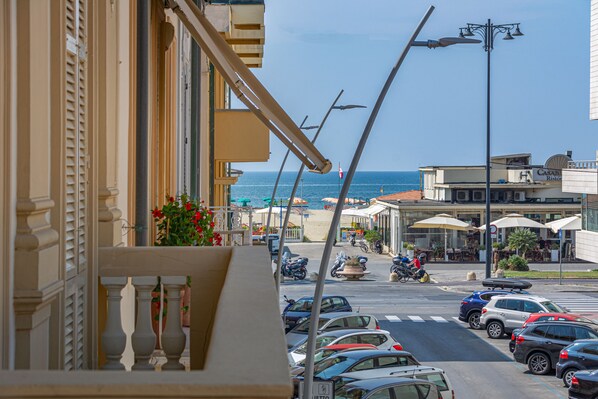 Chambre Double ou avec lits jumeaux | Vue sur la rue