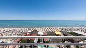 Unclassified image, 2 of 59, button - Mayflower Beach Hotel (Cervia)