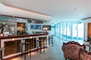 Bar (on property) - Mayflower Beach Hotel (Cervia)