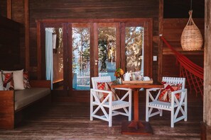 Suite Familiar (Vista Mar) | Terrace/patio - Madeiro Beach Hotel And Resort (Tibau do Sul)
