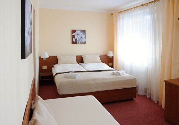Standard Studio (with Kitchenette)