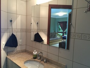 Appartement, 1 chambre | Salle de bain