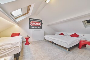 Ropa de cama de alta calidad, sistema de insonorización y wifi gratis 