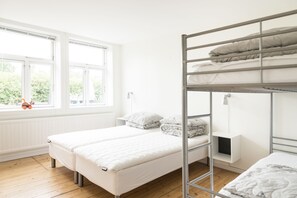 Apartment | Blackout curtains, free WiFi, bed sheets