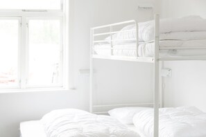Blackout drapes, free WiFi, bed sheets