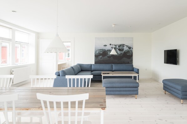 Apartment | Blackout curtains, free WiFi, bed sheets