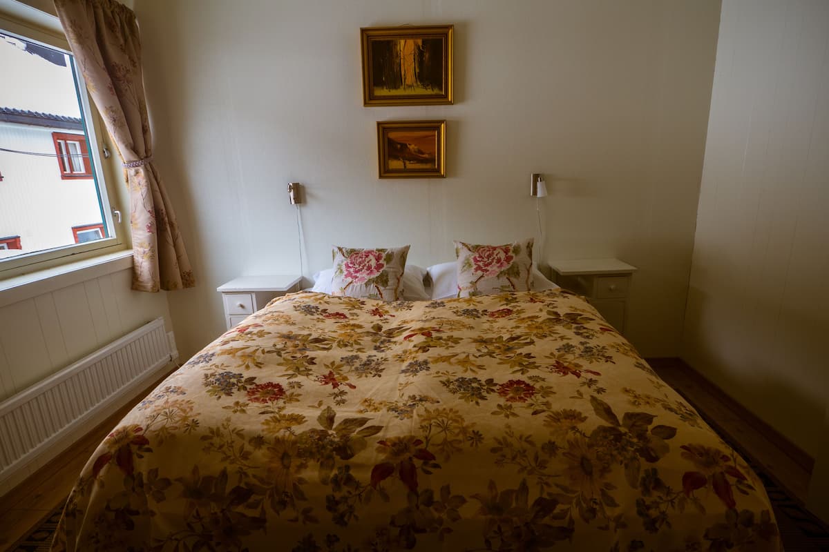 1 habitación, decoración personalizada y muebles diferentes