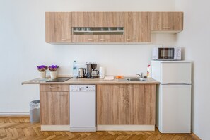 Apartment, 3 Bedrooms | Private kitchenette | Full-size fridge, microwave, stovetop, dishwasher - Apartments 39 Wenceslas Square (Prague)
