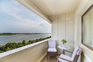 DOUBLE STANDARD BALCONY AND DANUBE VIEW, | Premium bedding, minibar, desk, blackout drapes