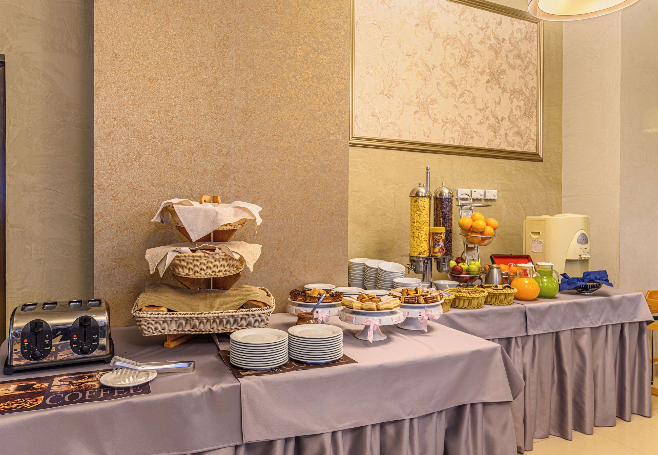 free daily buffet breakfast